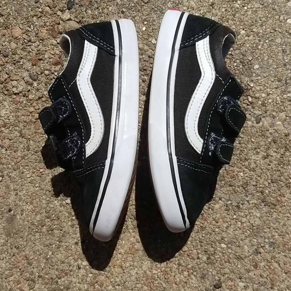 **Sold***Vans - Picture 2 of 7